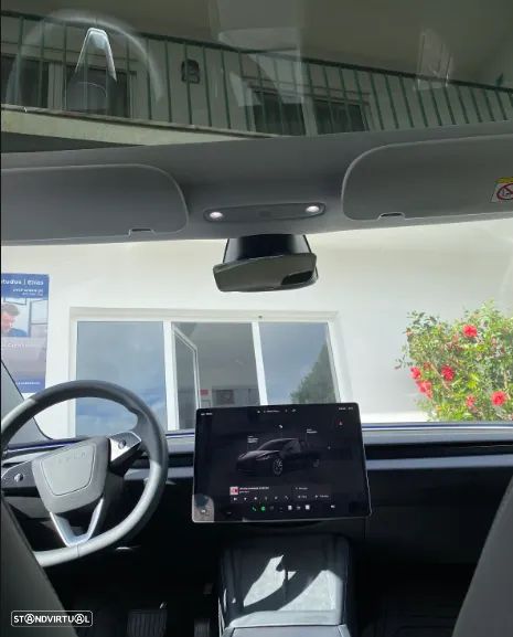 Tesla Model 3 - 7
