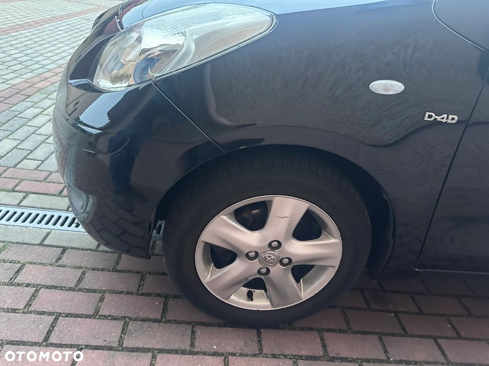 Toyota Yaris 1.4 D-4D Executive - 9