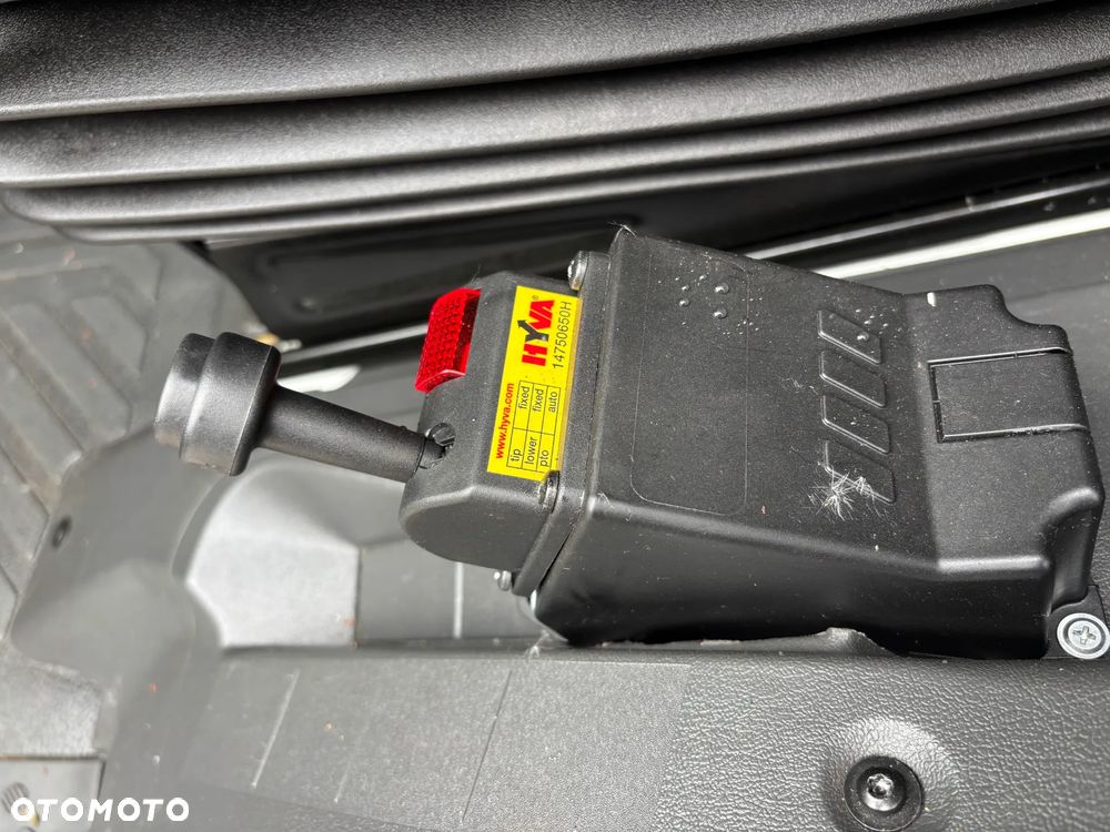 Mercedes-Benz 818 821 921 1018 1221 1218 1224 1523 1527 - 13