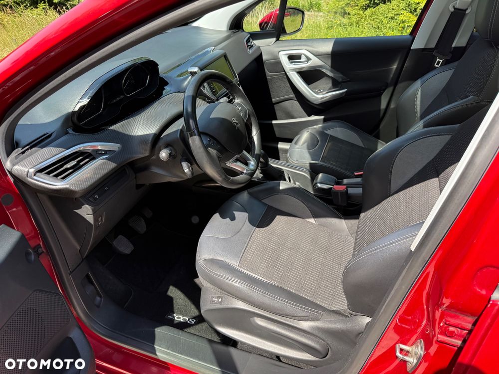 Peugeot 2008 1.5 BlueHDi Crossway - 22