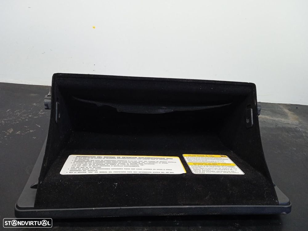 PORTA LUVAS HYUNDAI SANTA FÉ II 2006 -845112B000 - 2