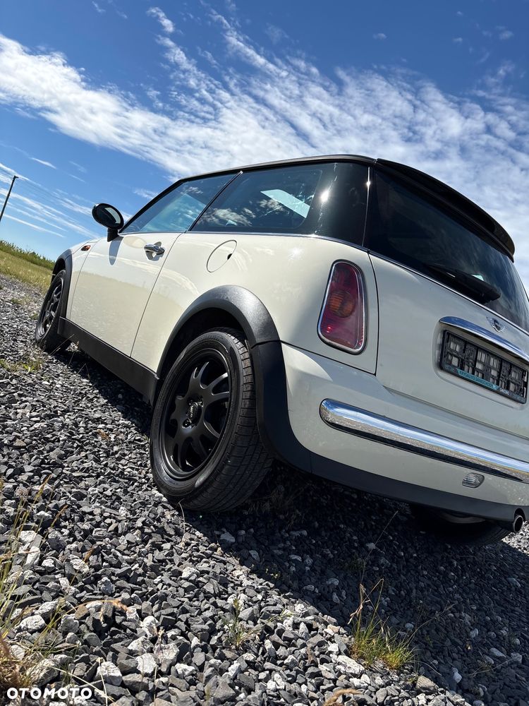 MINI Cooper Seven - 12