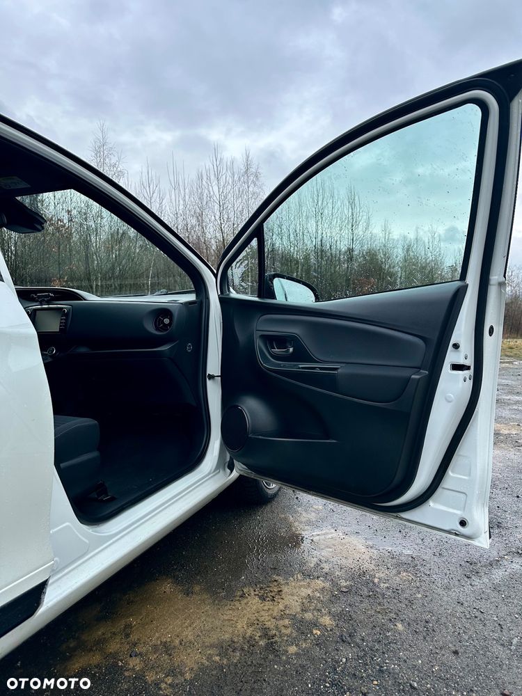 Toyota Yaris 1.5 Selection - 6