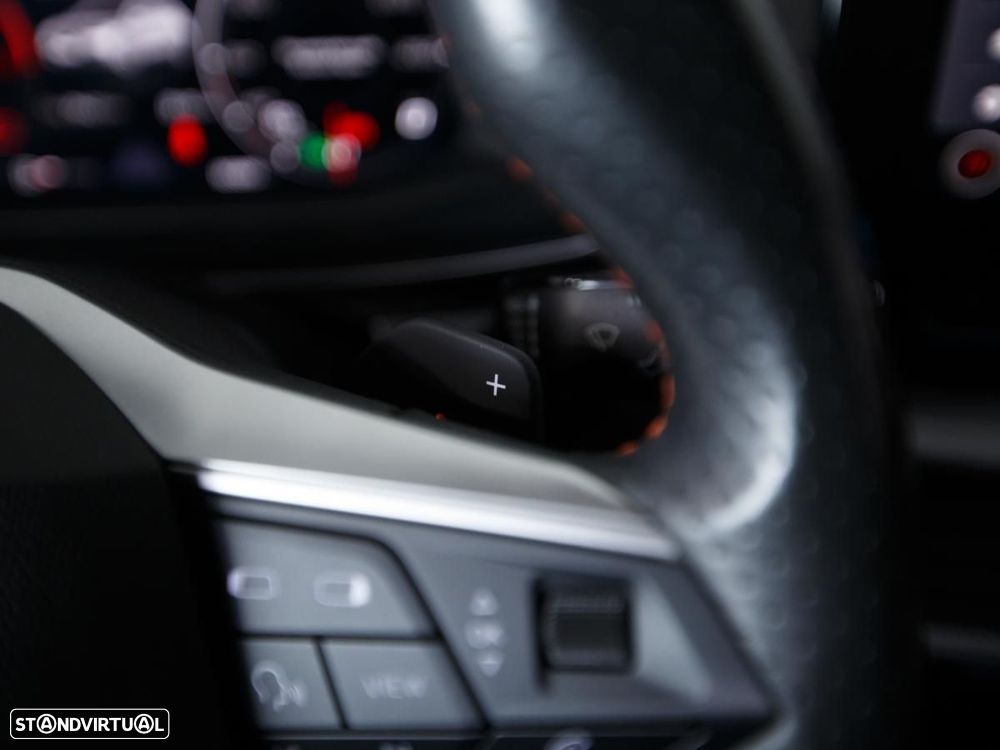 SEAT Leon ST 2.0 TDI FR DSG S/S - 18