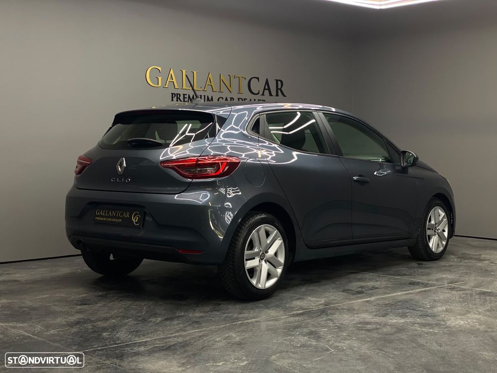 Renault Clio - 9