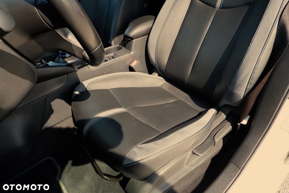 Nissan Leaf 40 kWh TEKNA - 22