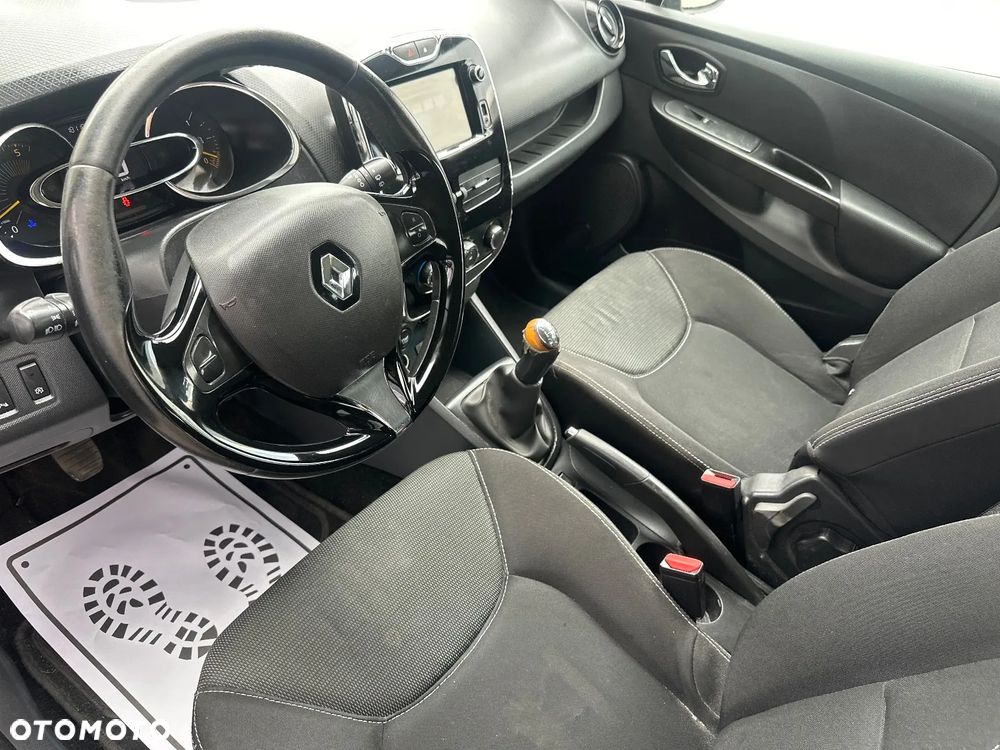 Renault Clio - 18