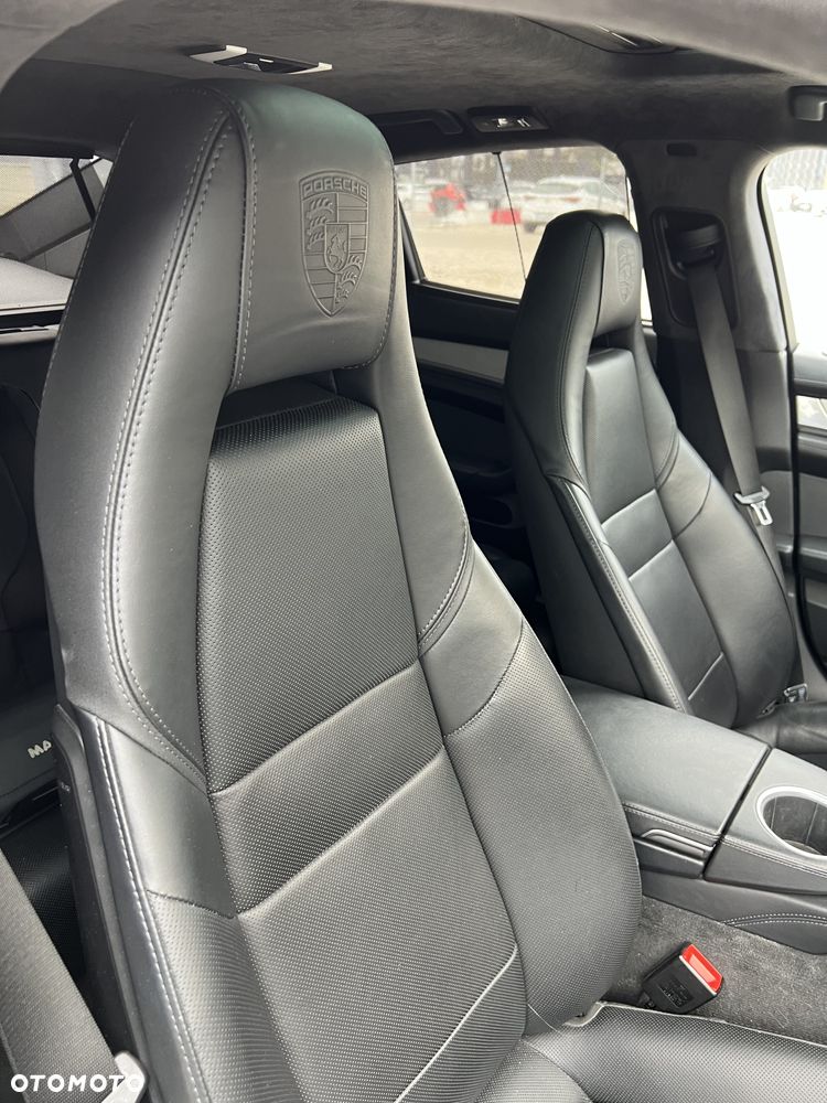 Porsche Panamera - 17