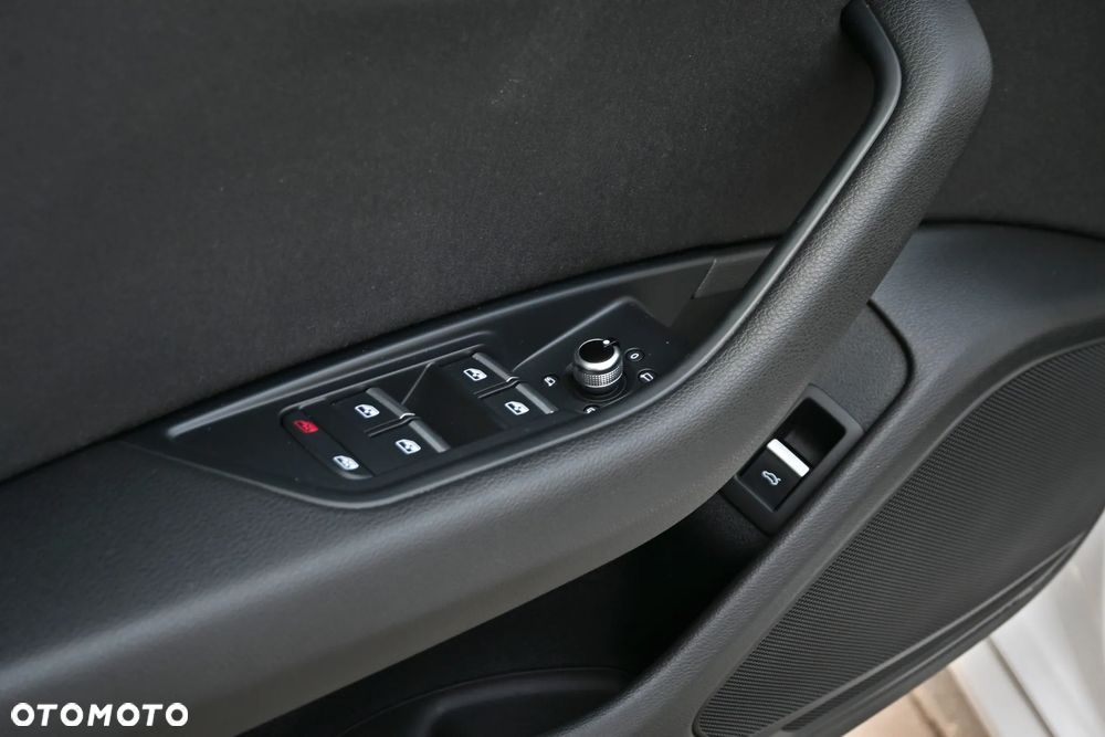 Audi A4 Avant 2.0 TDI Quattro Sport - 31