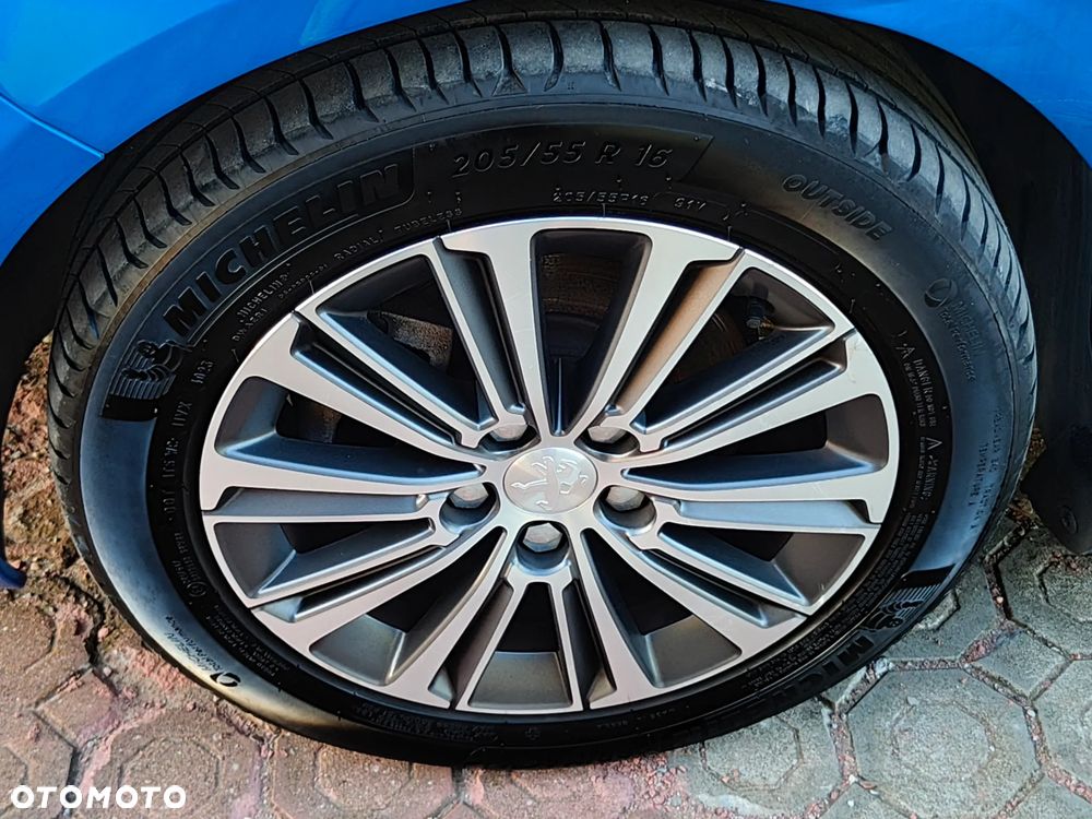 Peugeot 308 - 18