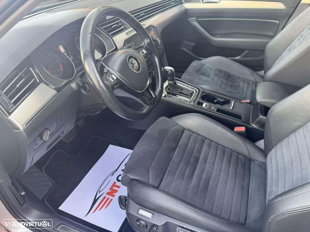 VW Passat Variant 2.0 TDI R-Line DSG - 19