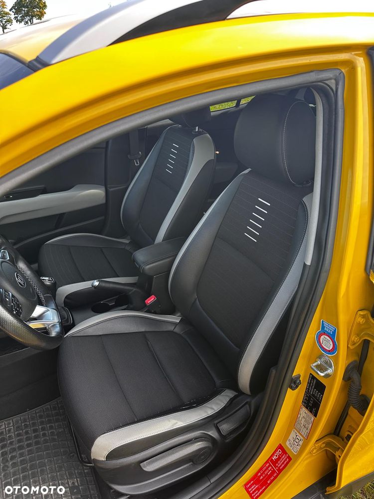 Kia Stonic 1.4 L - 6