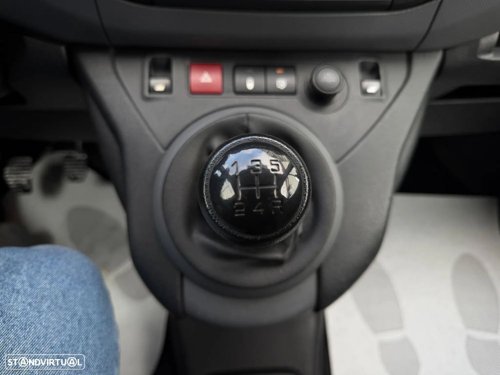 Peugeot Partner Longa - 17