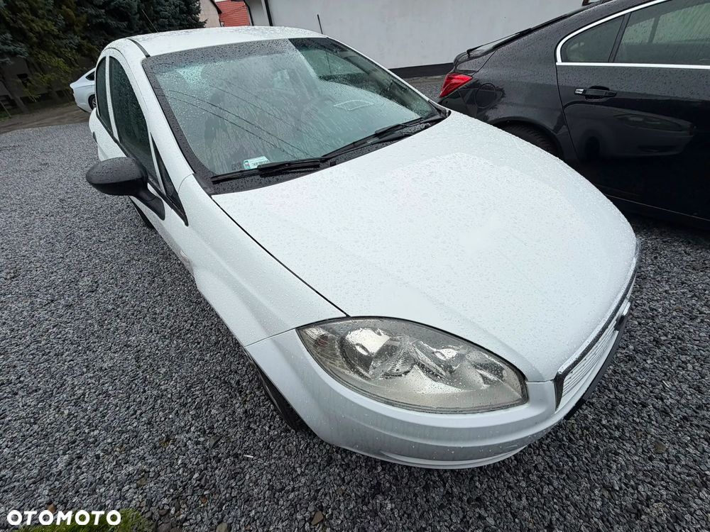 Fiat Linea 2011 photo 3