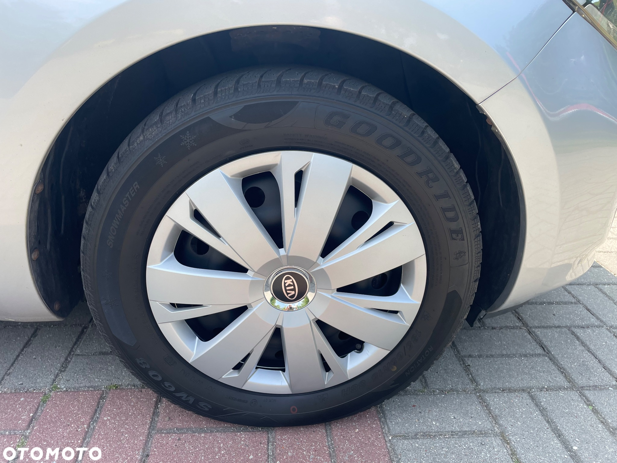 Kia Rio 1.4 L - 14