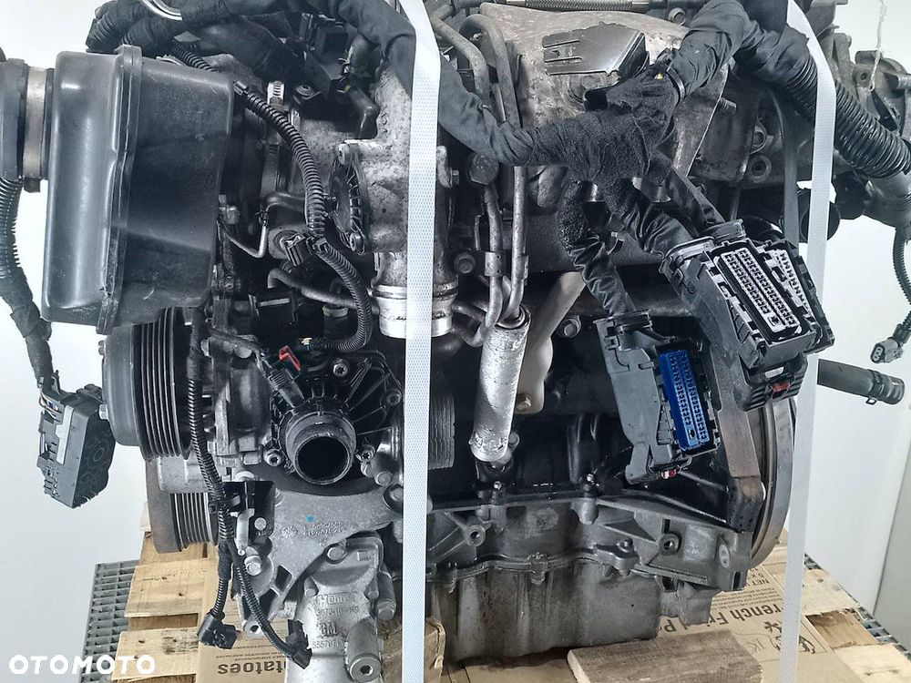 SILNIK OPEL ASTRA J LWC GMV GMK 1.6 T - 1