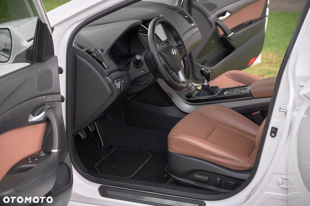 Hyundai i40 1.7 CRDi Premium - 27