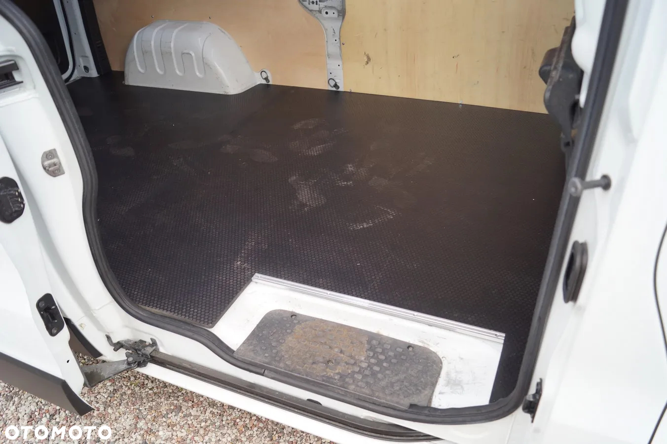 Renault Trafic - 29