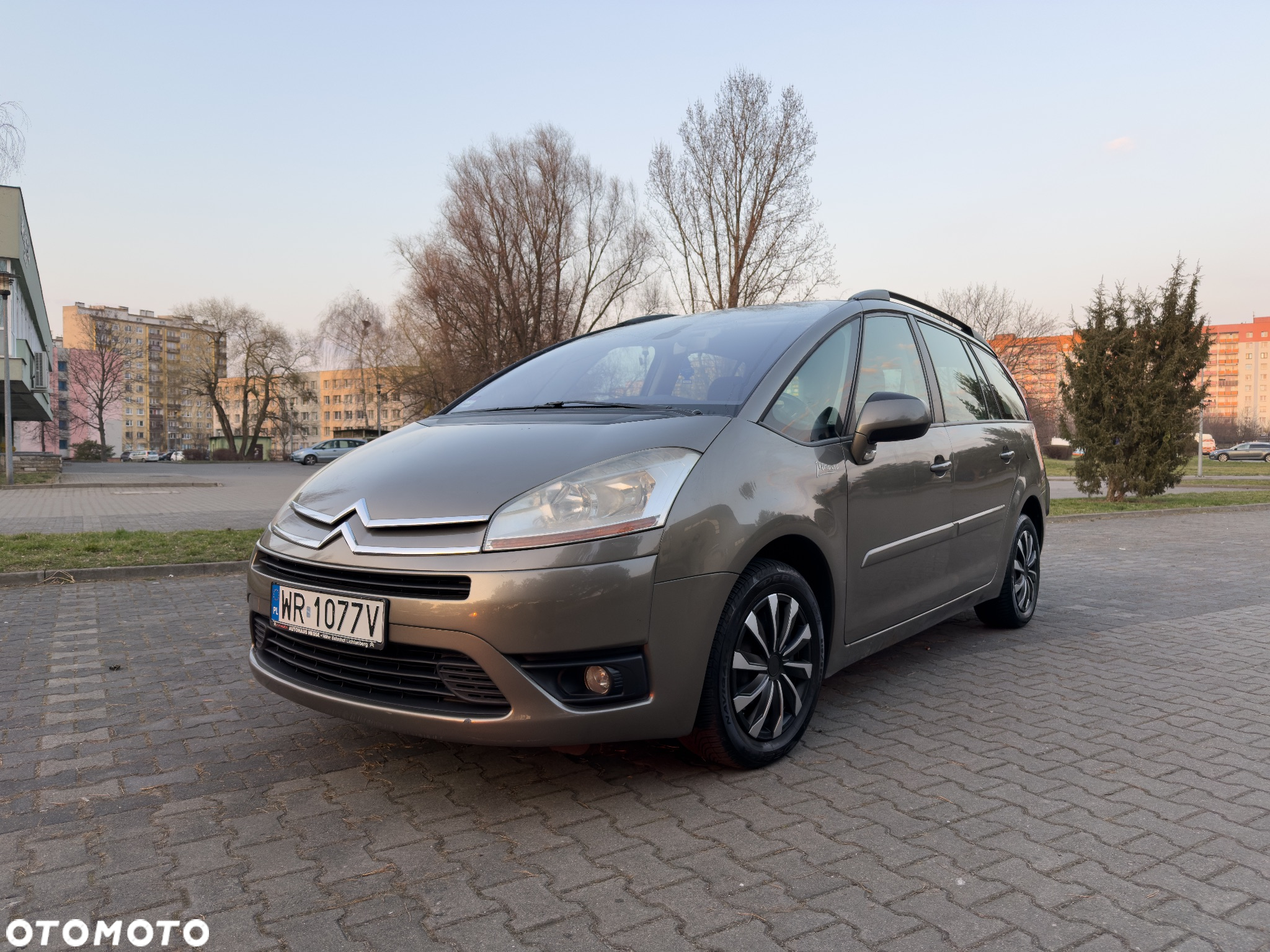 Citroën C4 Grand Picasso 2.0 16V Exclusive - 2
