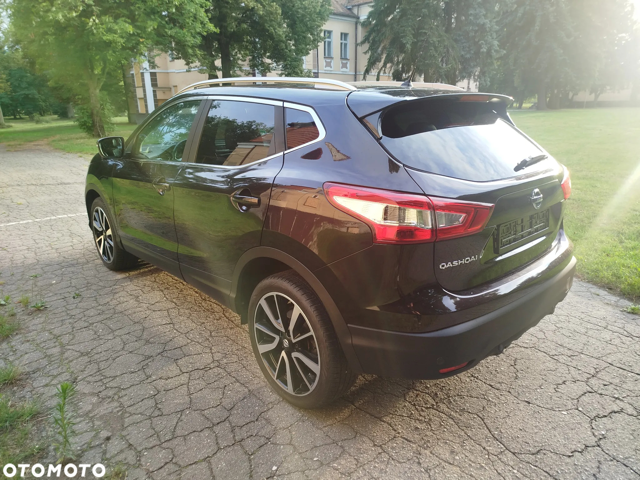 Nissan Qashqai 1.6 dCi Xtronic TEKNA - 10