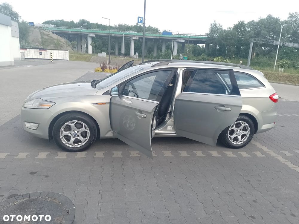 Ford Mondeo 2.0 TDCi Titanium - 19