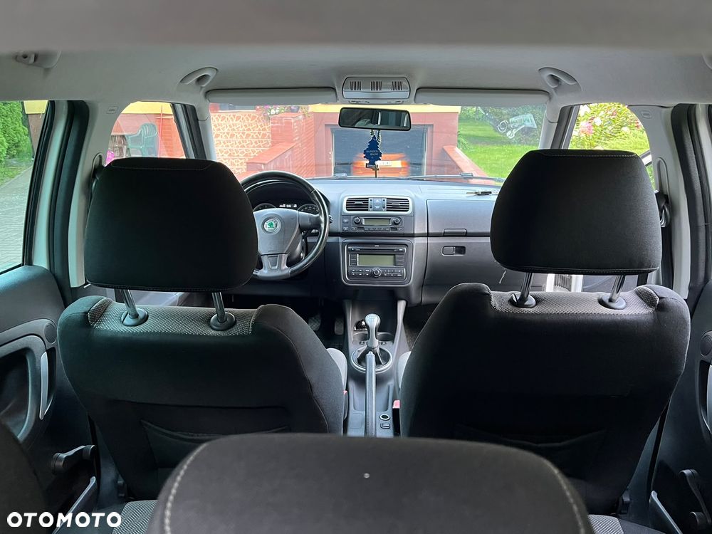Skoda Fabia 1.6 16V Style - 14