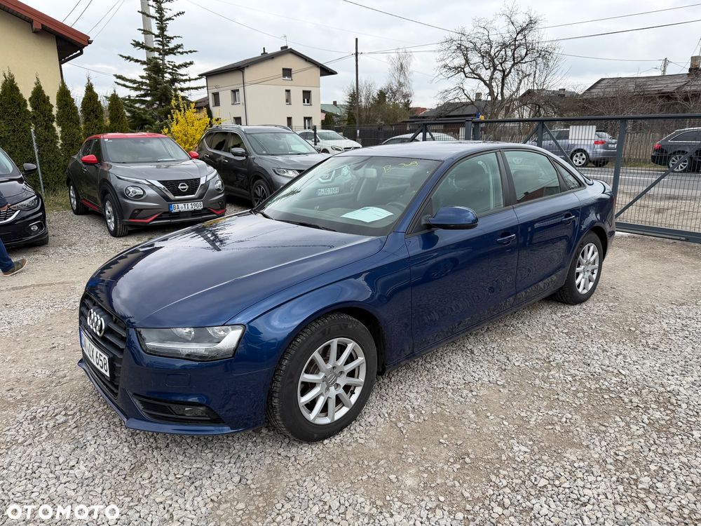 Audi A4 Limousine - 14