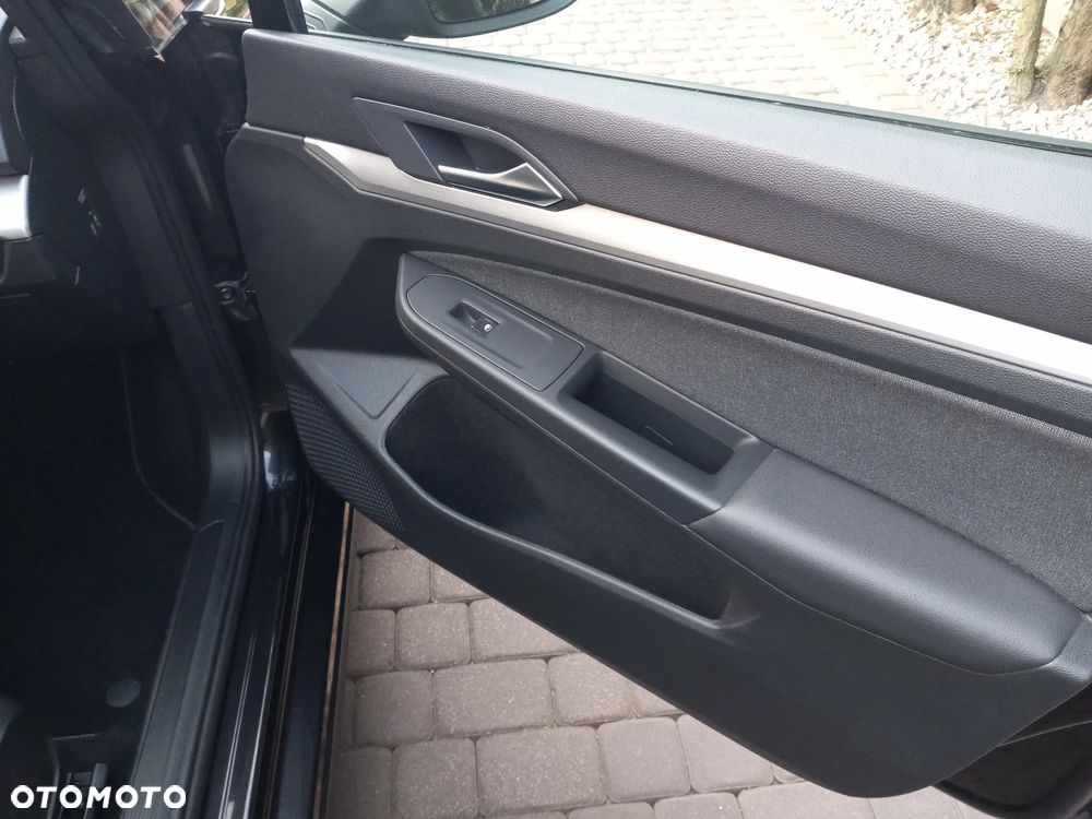 Volkswagen Golf 2.0 TDI Life - 32
