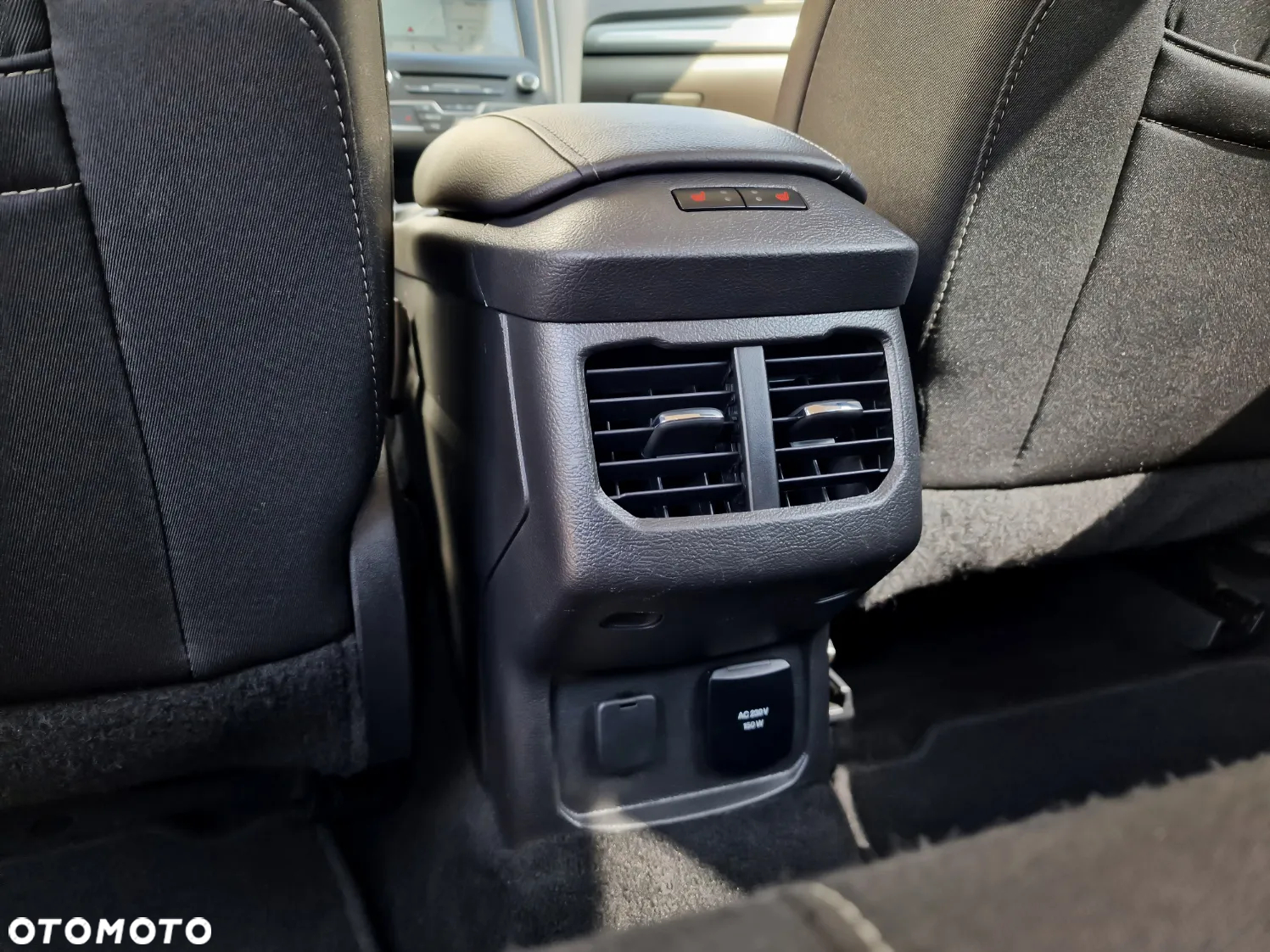 Ford Mondeo 2.0 TDCi Titanium PowerShift - 16