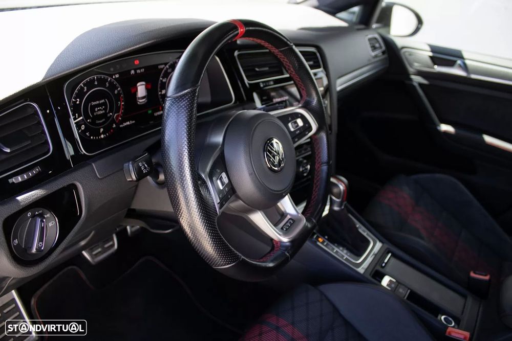VW Golf 2.0 TSI GTi TCR DSG - 18