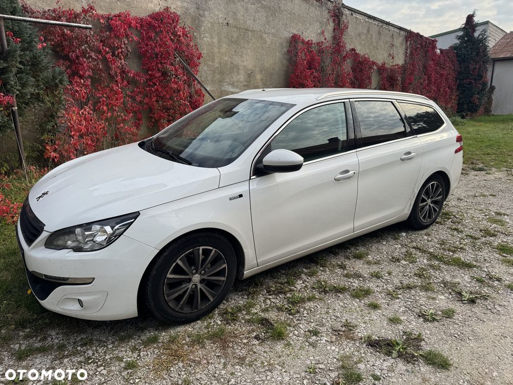 Peugeot 308 - 1