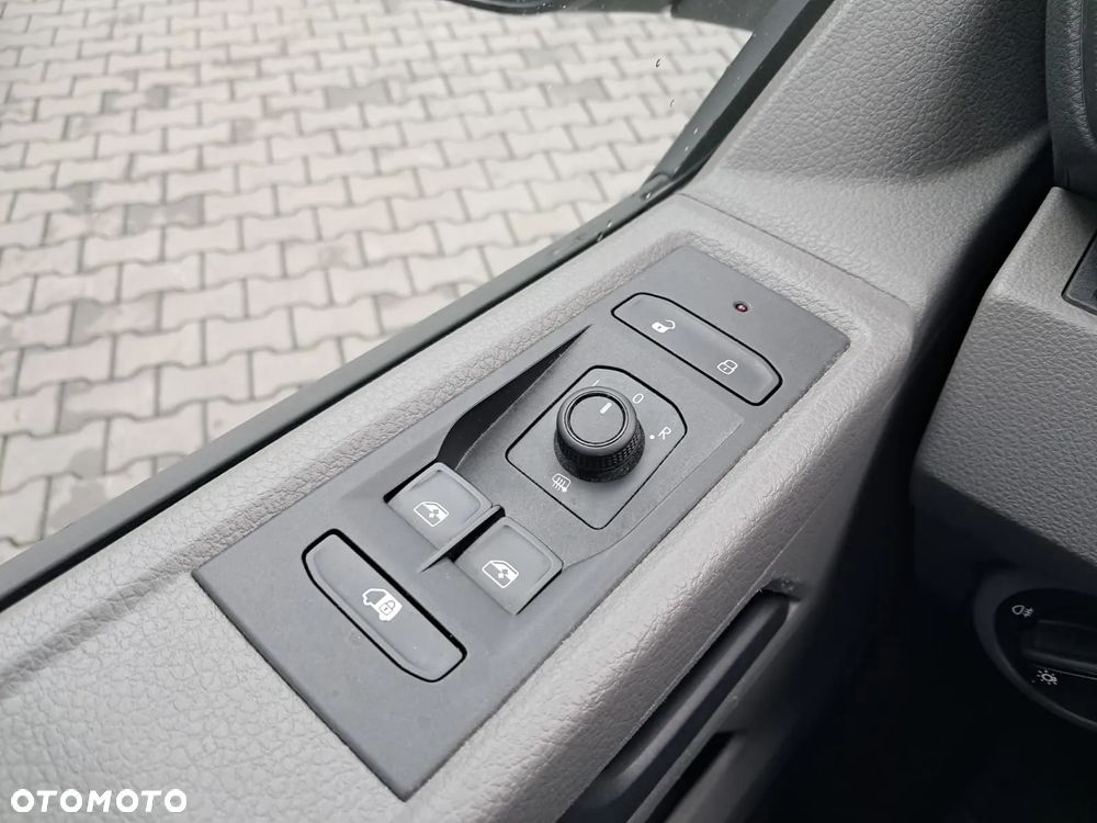 Volkswagen Transporter - 10