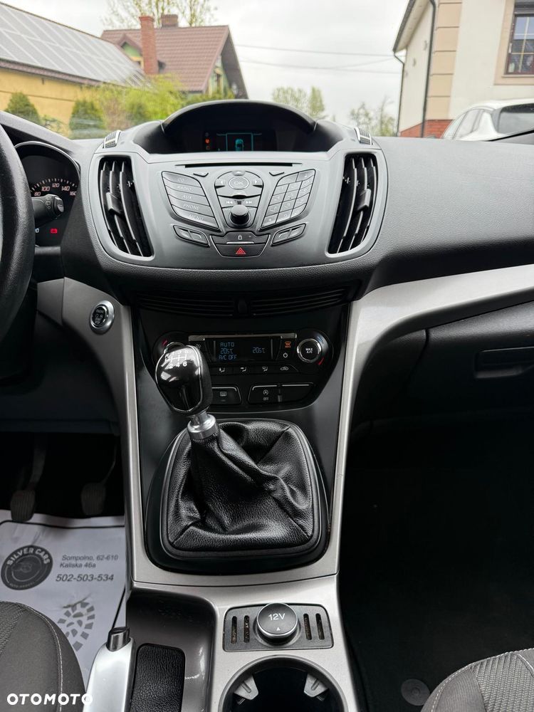 Ford Kuga - 17