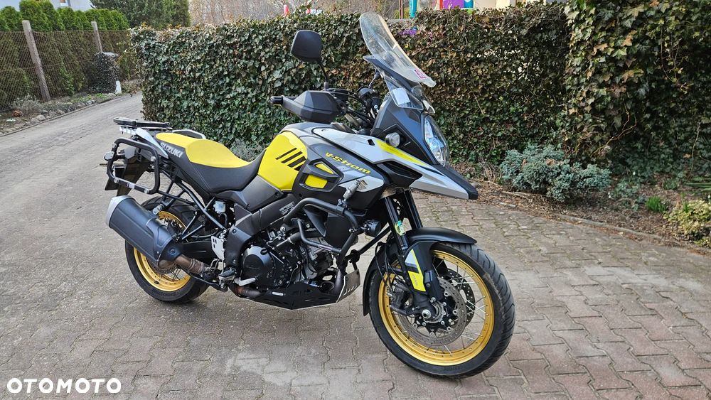 Suzuki V-STROM - 4