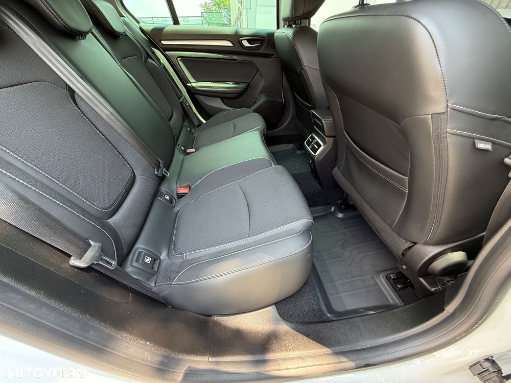 Renault Megane Blue dCi 116 EDC Intens - 17