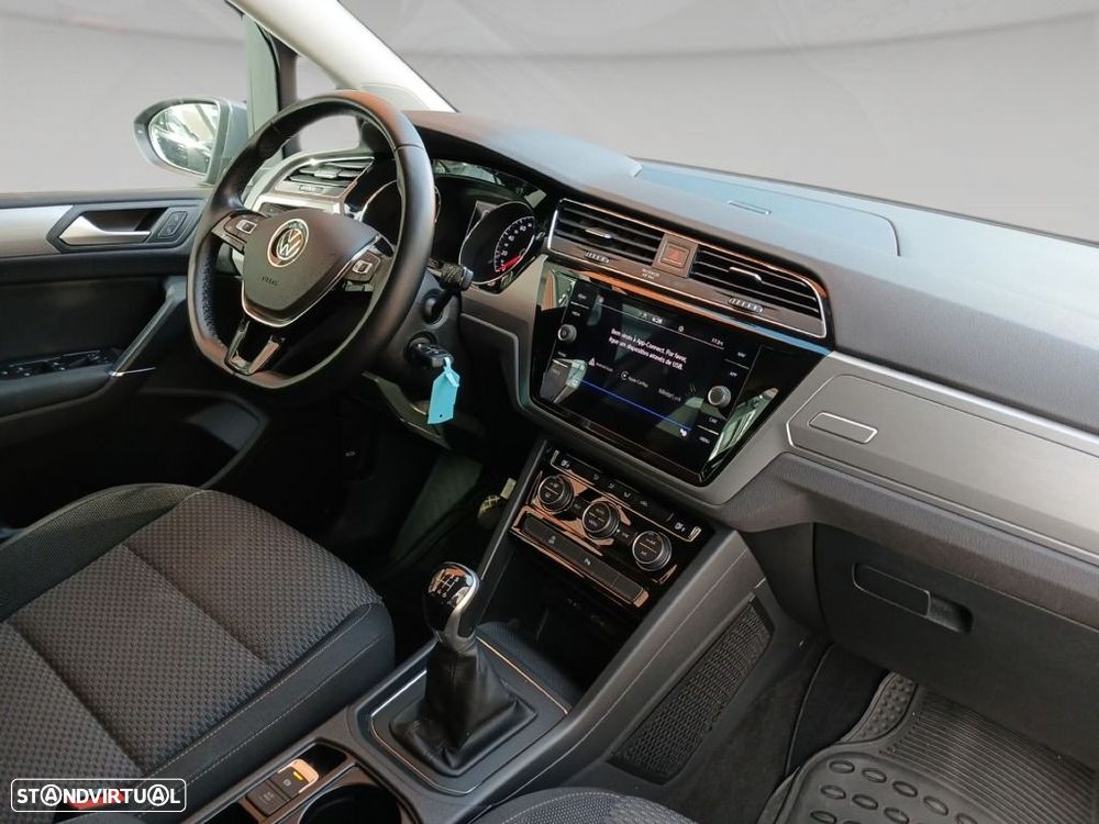 VW Touran 2.0 TDI Confortline - 16