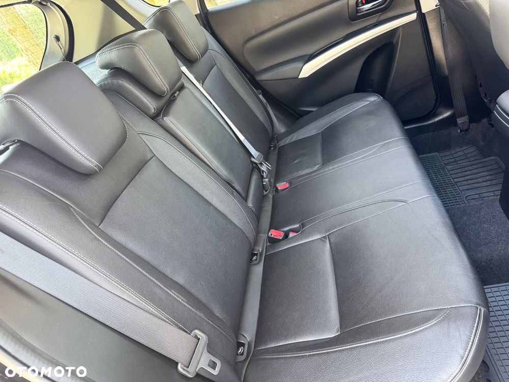 Suzuki SX4 S-Cross 1.6 VVT 4x4 limited+ - 34