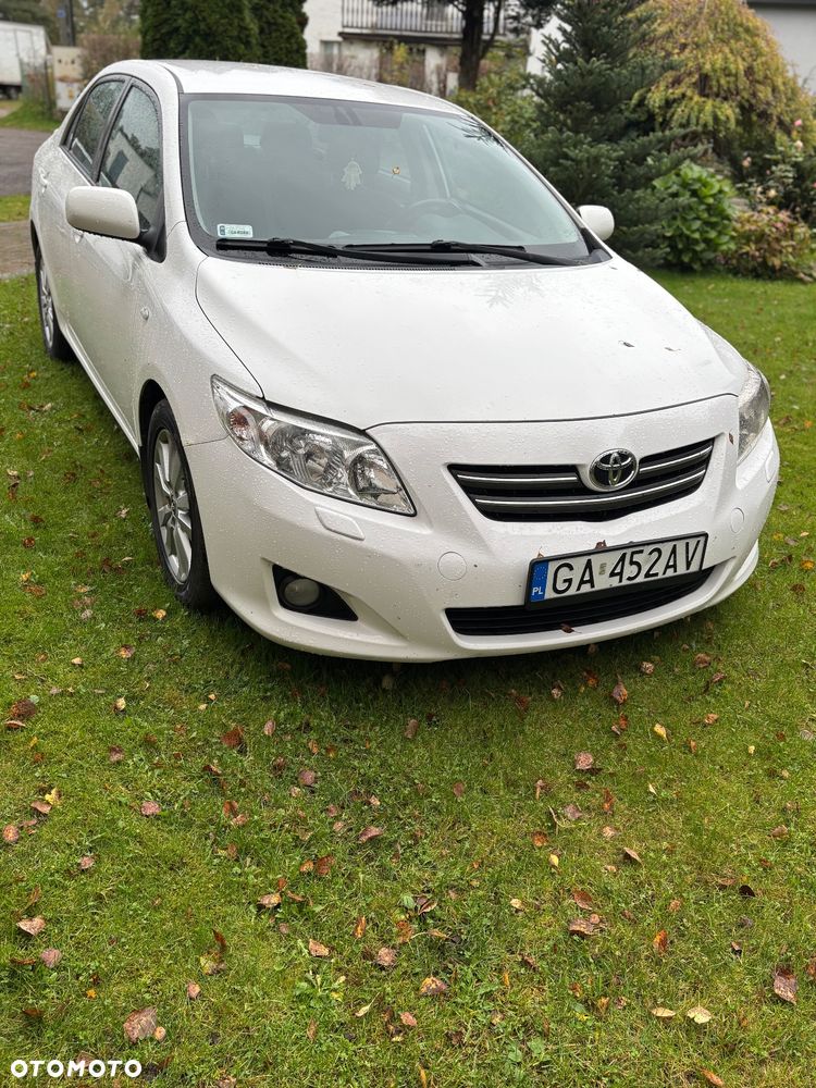 Toyota Corolla 2.0 D-4D Luna - 2