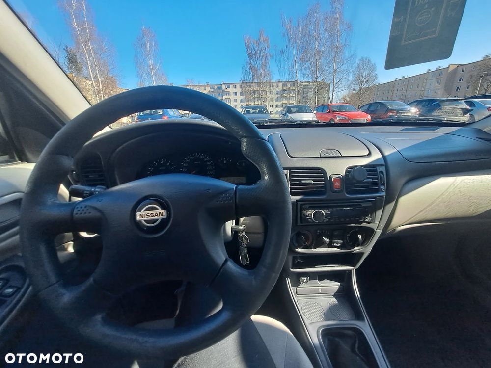 Nissan Almera 1.5 Comfort - 14