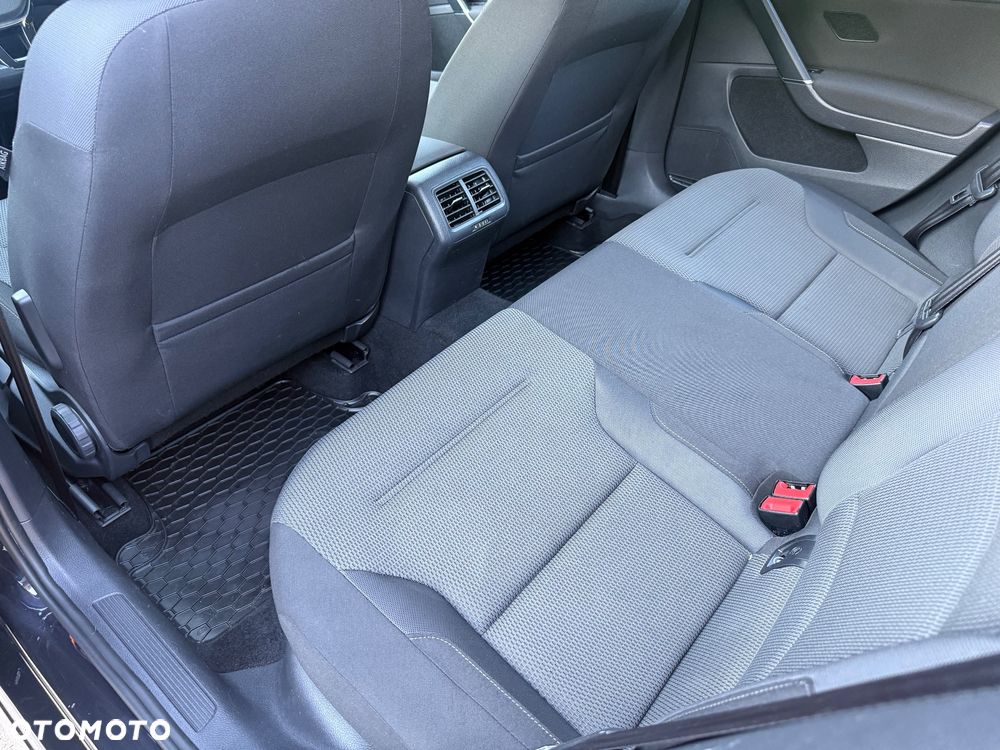 Volkswagen Golf 1.6 TDI BMT Comfortline - 11