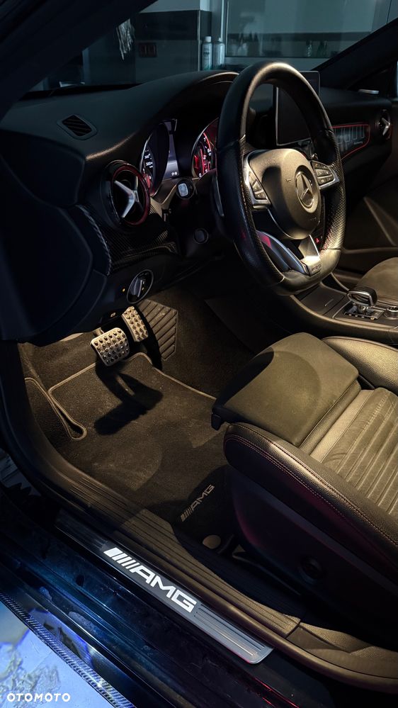 Mercedes-Benz CLA AMG 45 4Matic 7G-DCT - 26
