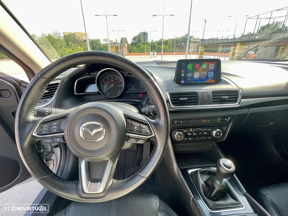 Mazda 3 - 15