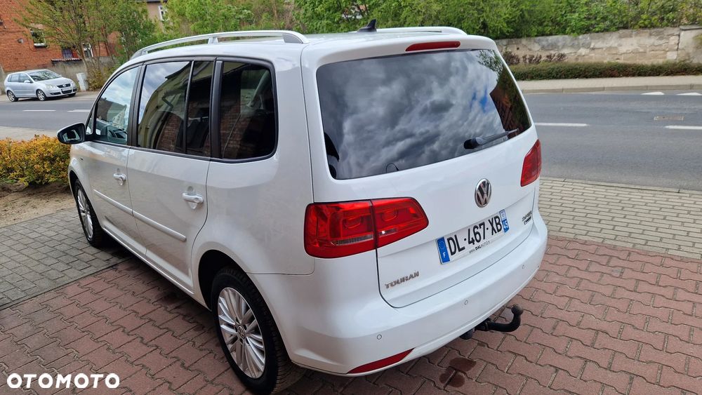 Volkswagen Touran 2.0 TDI DPF BlueMotion Technology DSG Cup - 5