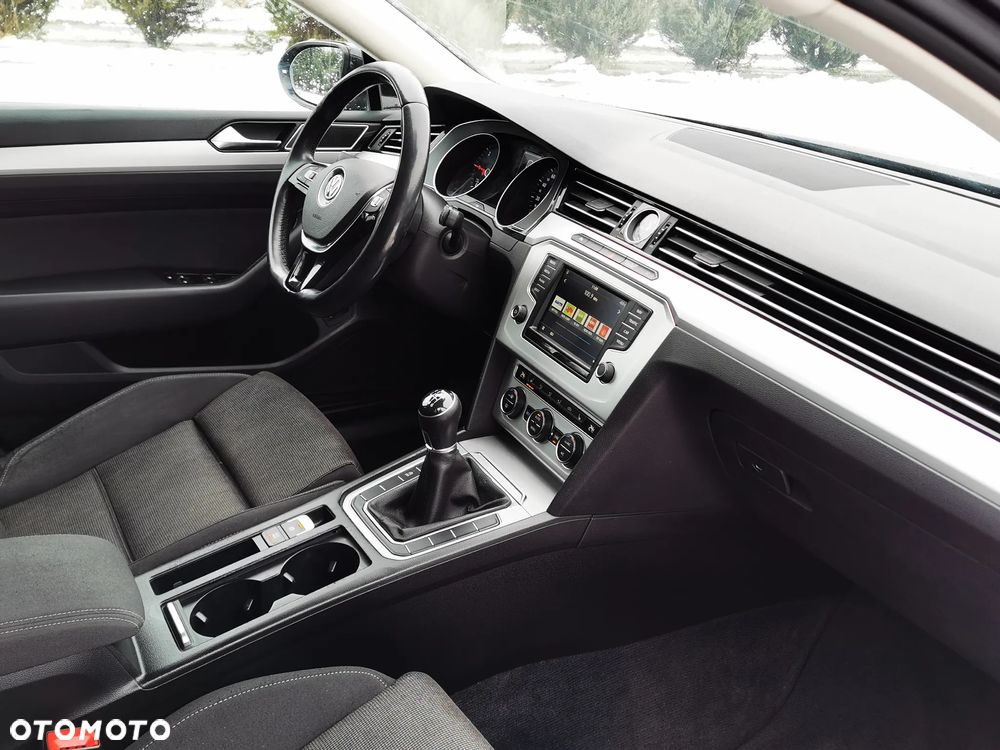 Volkswagen Passat 2.0 TDI BlueMotion Technology Highline - 10