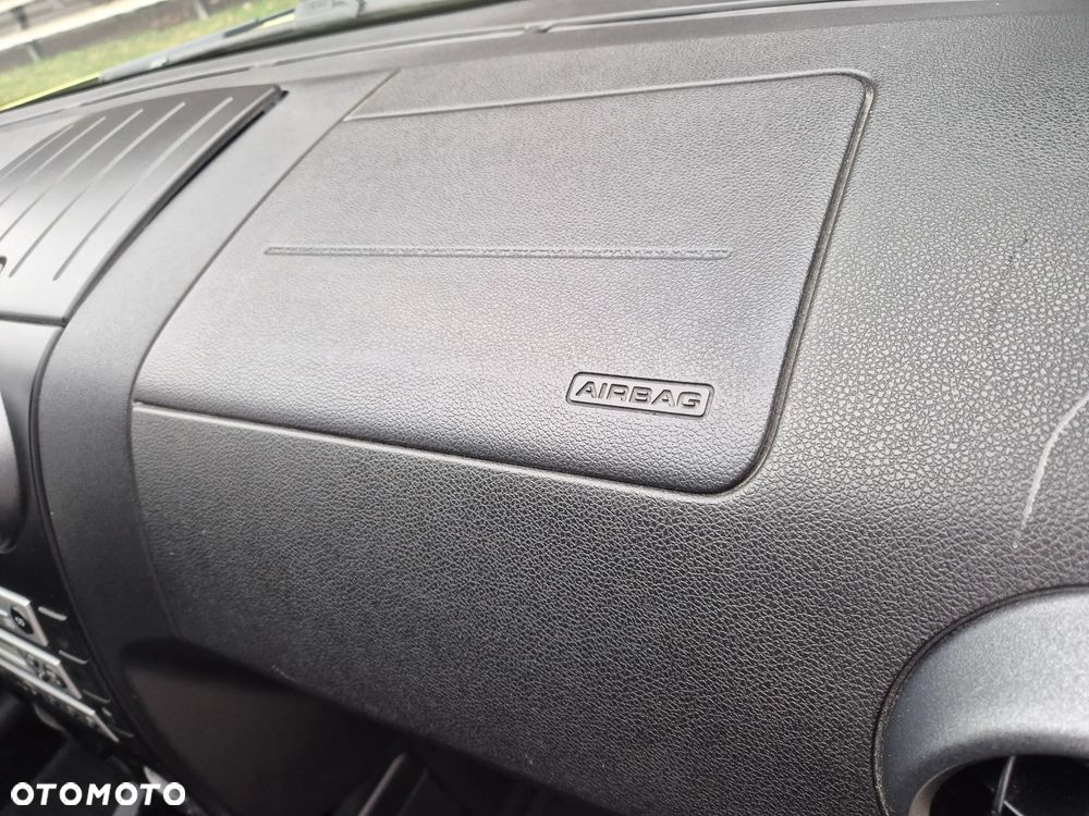 Ford Fusion 1.4 Ambiente - 17