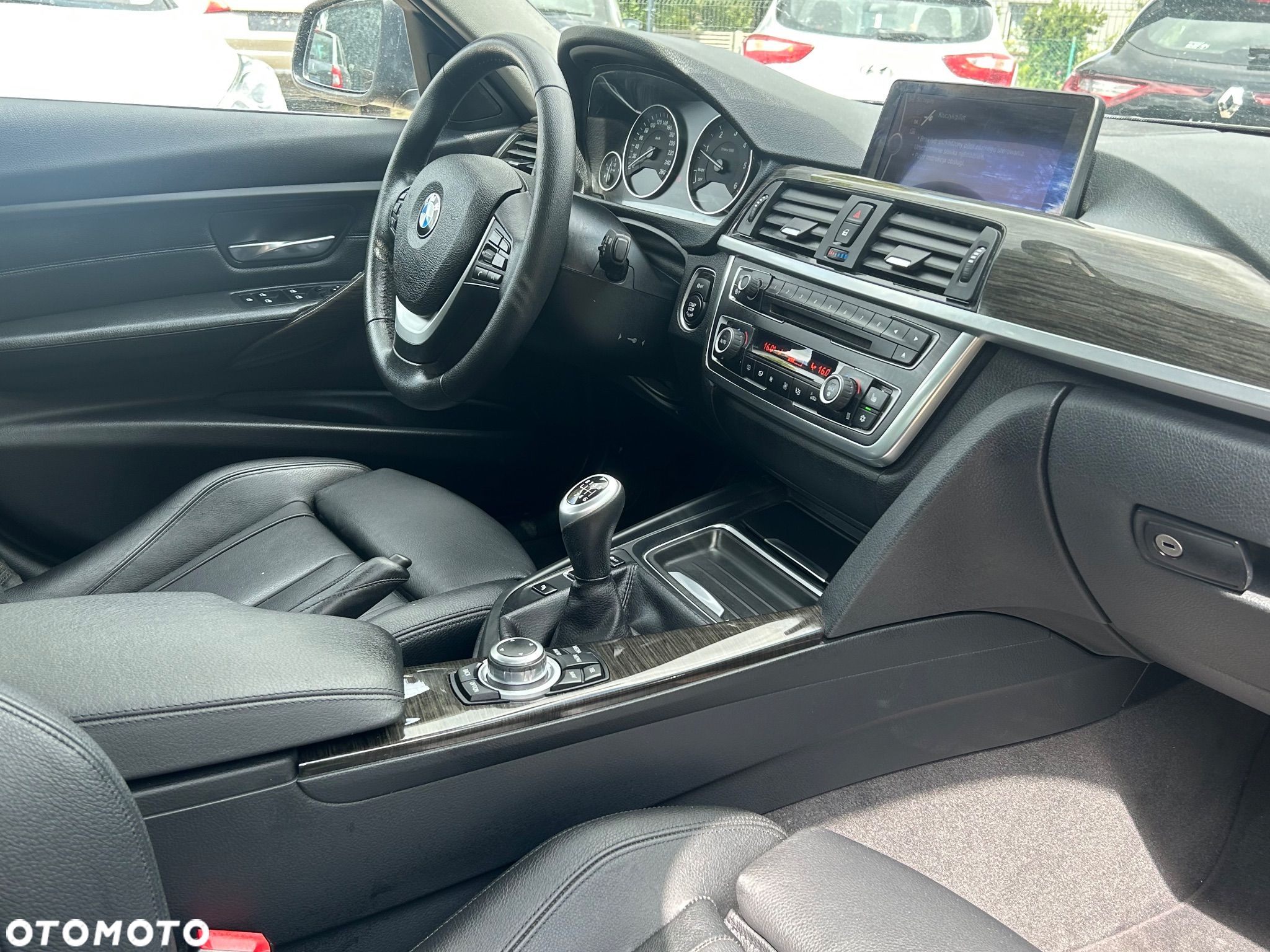 BMW Seria 3 320d Luxury Line - 15