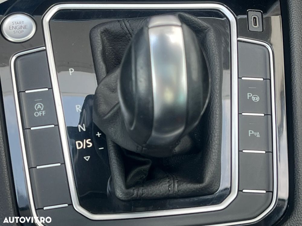 Volkswagen Passat 2.0 TDI 4Mot DSG Highline - 31