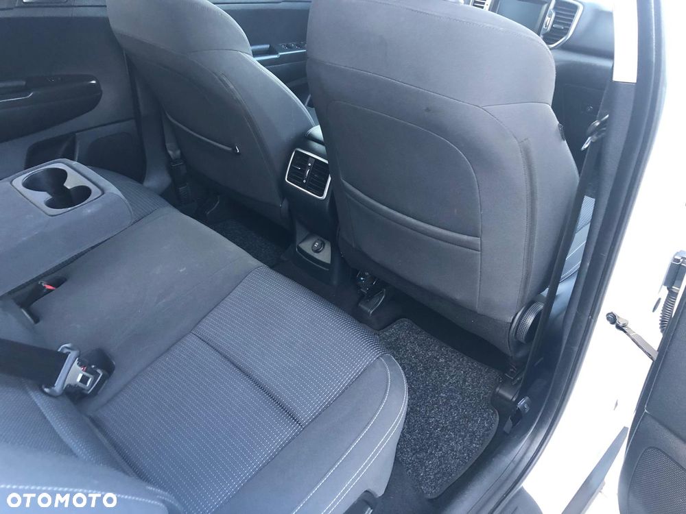 Kia Sportage - 10