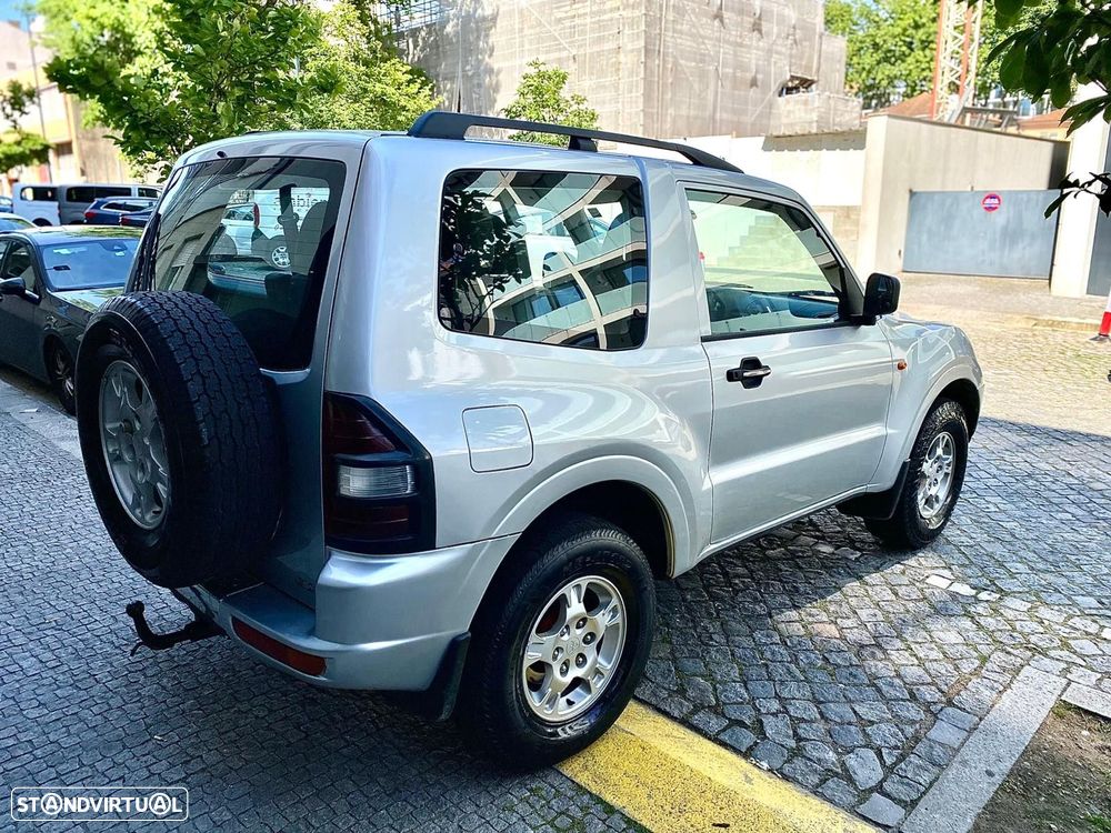 Mitsubishi Pajero 2.5 TD GLX - 6
