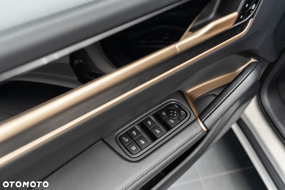 Porsche Cayenne E-Hybrid PHEV Black Edition - 17